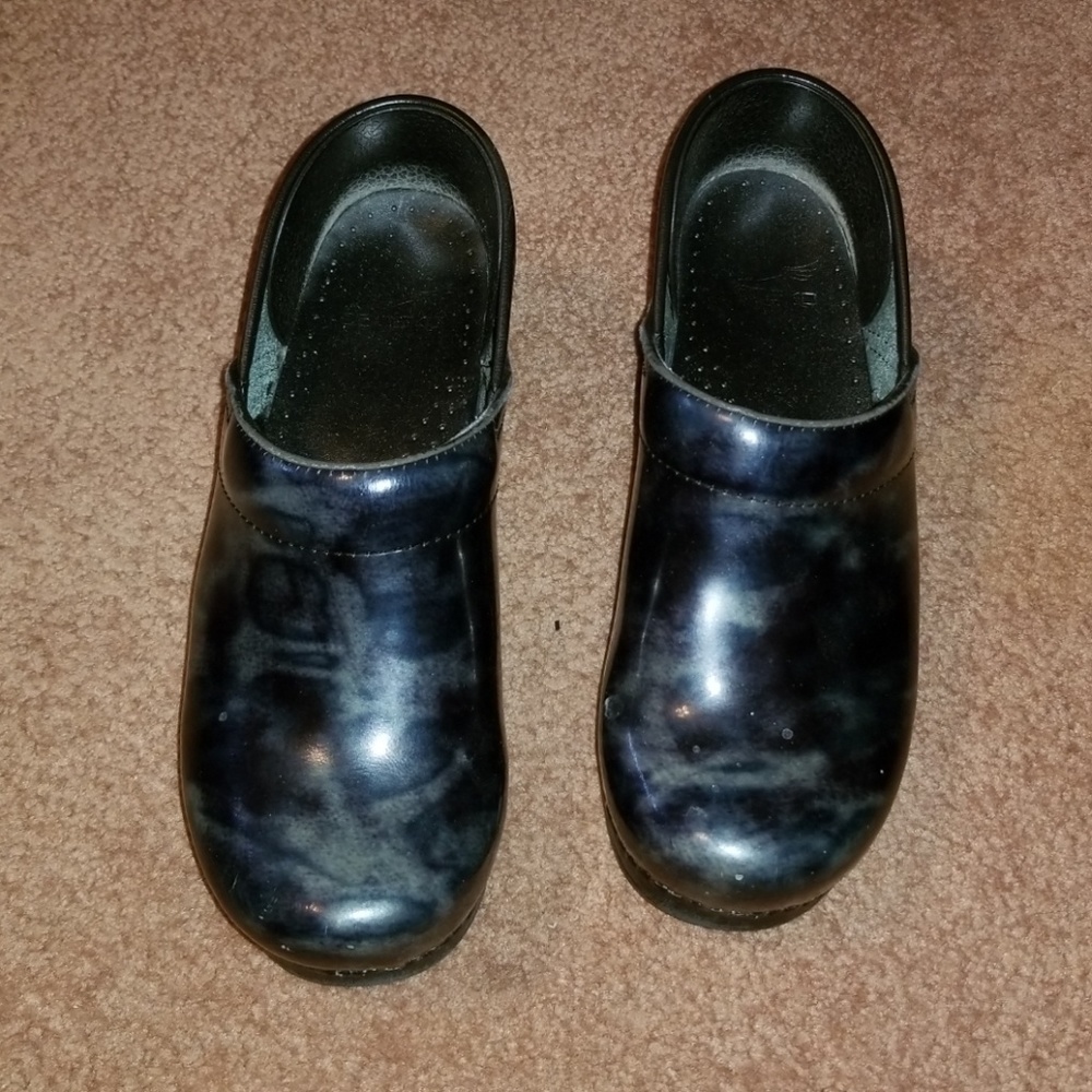 Dansko Patent Navy & Gray
